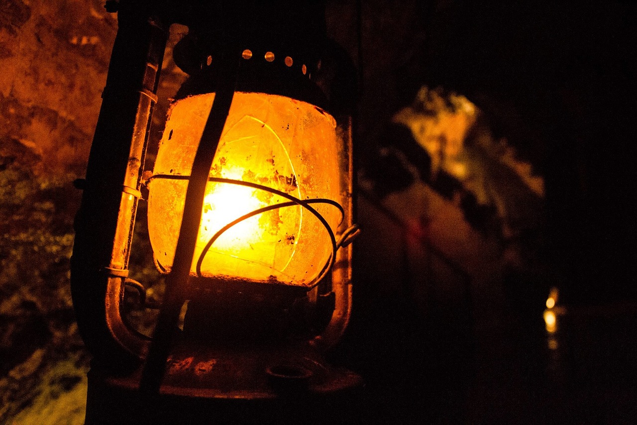 Draußen in der Dunkelheit - Welche Campinglampe passt zu mir?